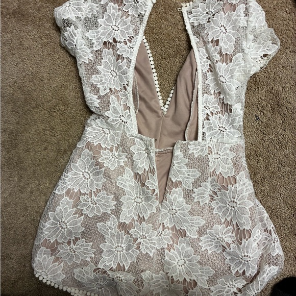 White Lace Floral Dress/Romper - Picture 3 of 4